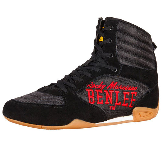 Benlee -nyrkkeilytossut, - JABS-nyrkkeilykengät on valmistettu mokkanahasta, tekstiilistä ja pohjamateriaali kevyestä kumiseoksesta. Kuvassa yksi kenkä benlee tm logo näkyvissä