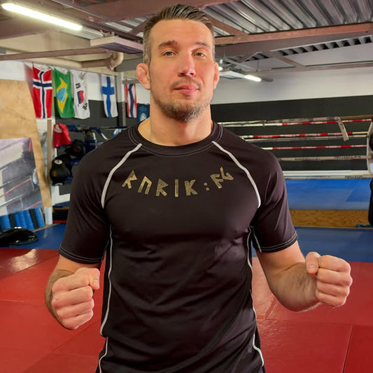 Rurik FG Lyhythihainen "Heraldry" Rashguard, Musta/Camo