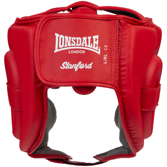 Lonsdale Stanford nyrkkeilykypärä punainen kuvattu edestä. Lonsdalen valkoinen logo otsassa. Boxing helmet headgear kuvattu takaa