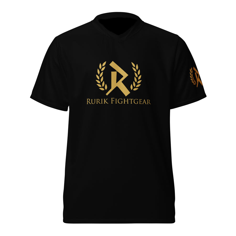 Rurik FG Cælic -sarjan tekninen t-paita on täydellinen valinta urheiluun, treeniin tai lämpimään säähän. Hengittävä ja kevyt tekninen polyesterikudos siirtää tehokkaasti kosteutta iholta, pitäen olon raikkaana ja kuivana koko harjoituksen ajan. Sopii myös hyvin vapaa-ajanviettoon. Kuvassa paita edestä kuvattuna, rukik logo näkyvissä. 