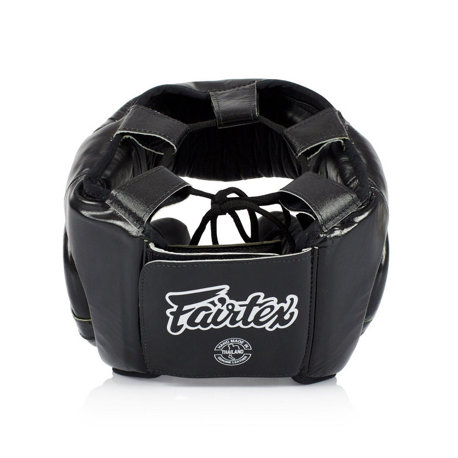 Laadukas nahkainen päänsuoja&nbsp;Fairtexilta. fairtex HG13 nahkaa. EU-hyväksytty. Kuva takaa