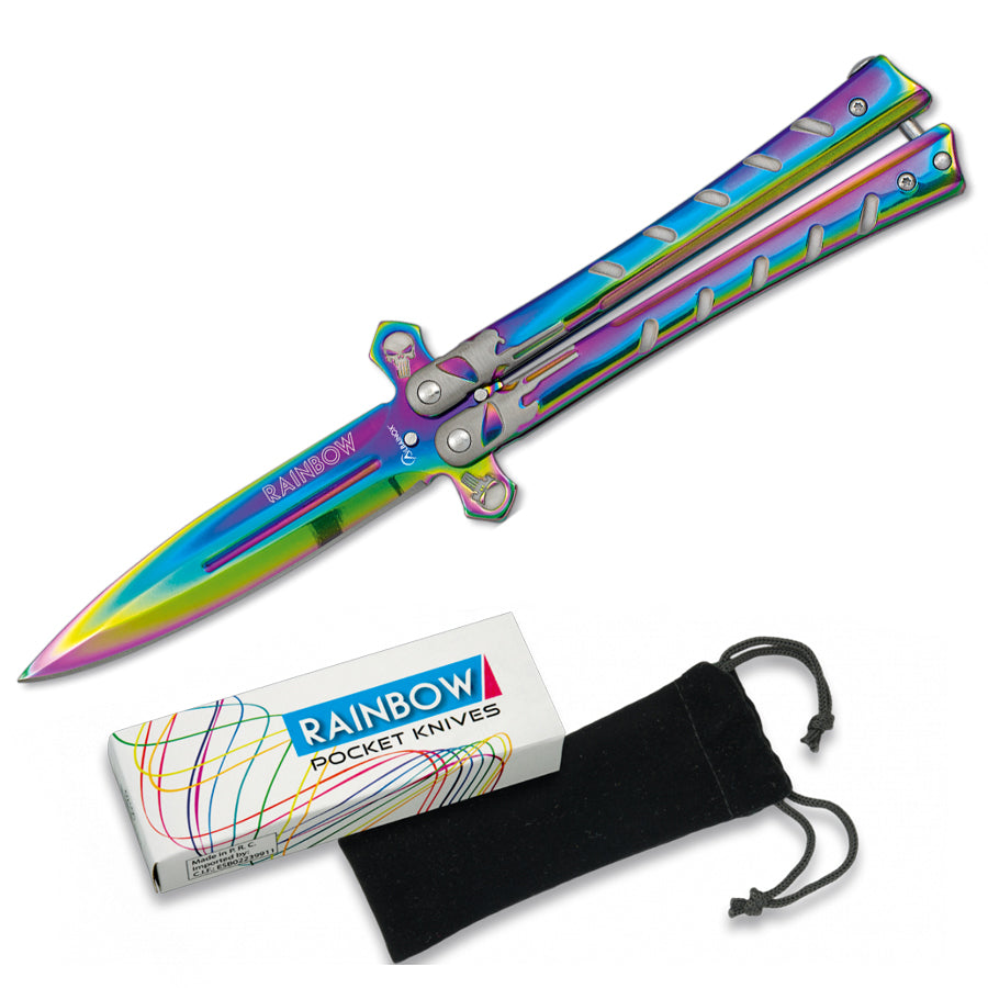 Albainox Rainbow Skull. Huippuhienosti viimeistelty kauttaaltaan titaanipinnoitettu perhosveitsi. Kuvassa veitsi ja pakkaus. 