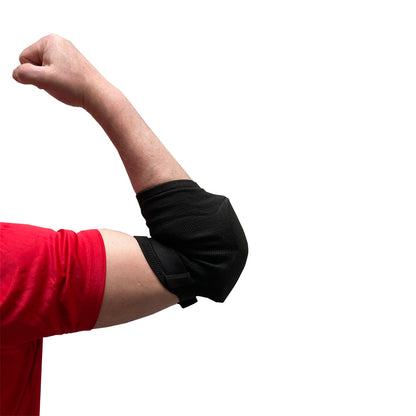 Rurik FG kyynärpääsuojat on suunniteltu erityisesti kamppailulajien harrastajille, jotka vaativat sekä mukavuutta että maksimaalista suojaa. Ne soveltuvat erinomaisesti Muay Thaihin, MMA:han ja muihin täyskontaktin lajeihin, joissa kyynärpäihin kohdistuu iskuja ja kontaktia. Kuvassa kyynärsuoja sivusta. 