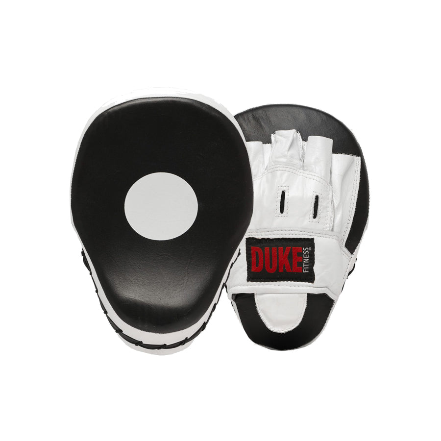 Duke Fitness® pistehanskat ovat aitoa nahkaa ja tukevat! Lyöntialue on pistemerkattu selkeästi vastavärillä. Laadukas EVA-, Neoprelux- ja aircushion-vaahtopehmuste. Kuvassa kumpikin puoli esillä. 