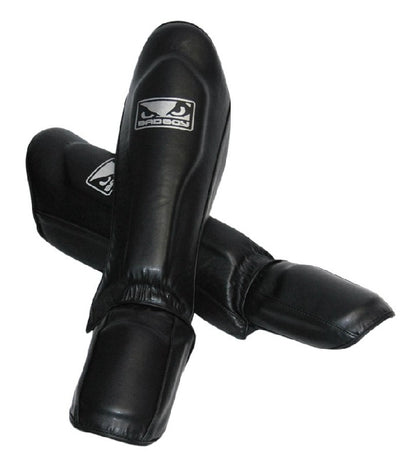 Bad Boy Pro Series 2.0 Thai Style Säärisuojat