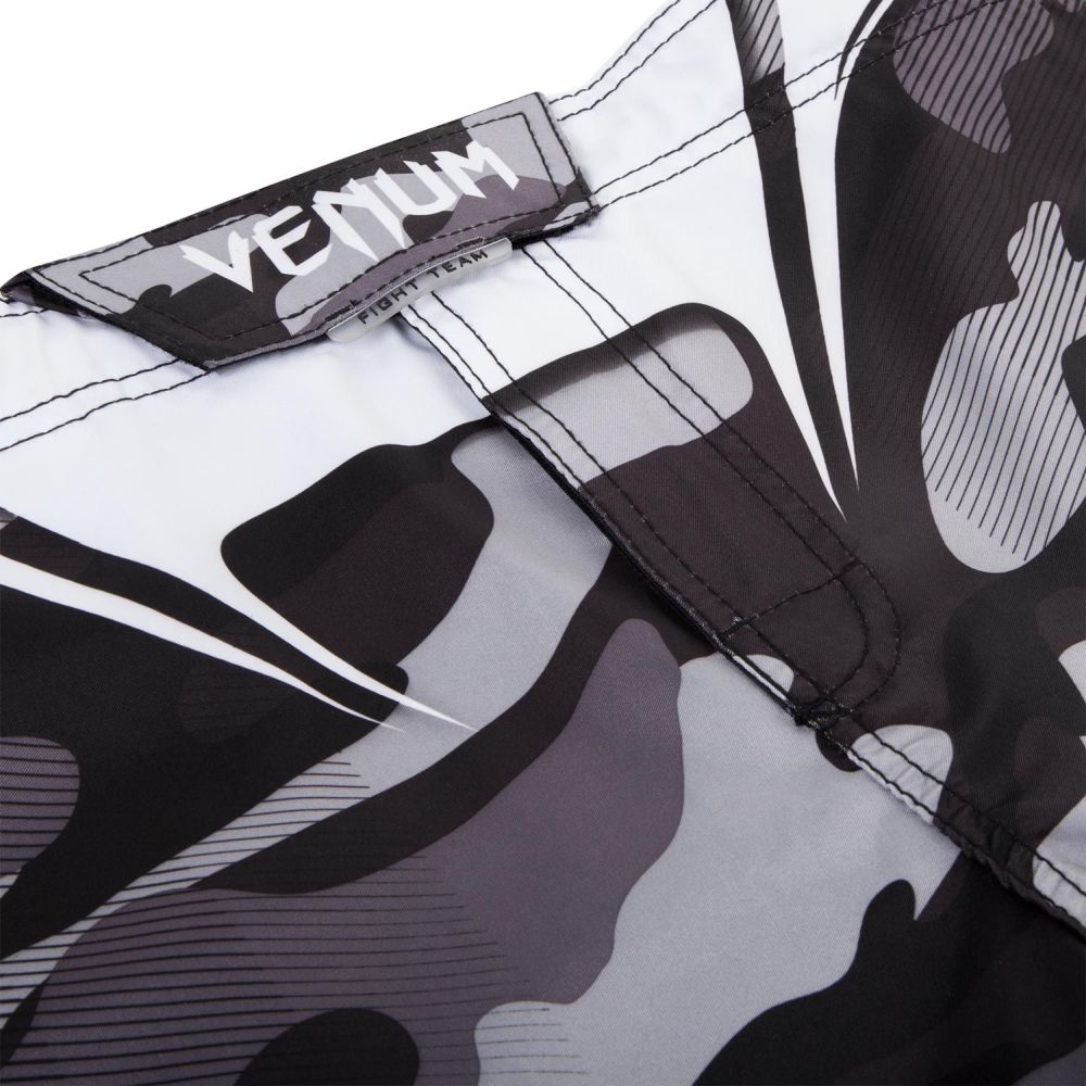 Venum Hero Fightshorts - Metrocamo